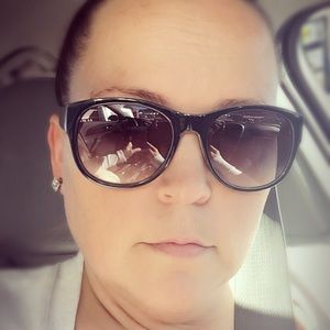 Meet your Posher, Janelle